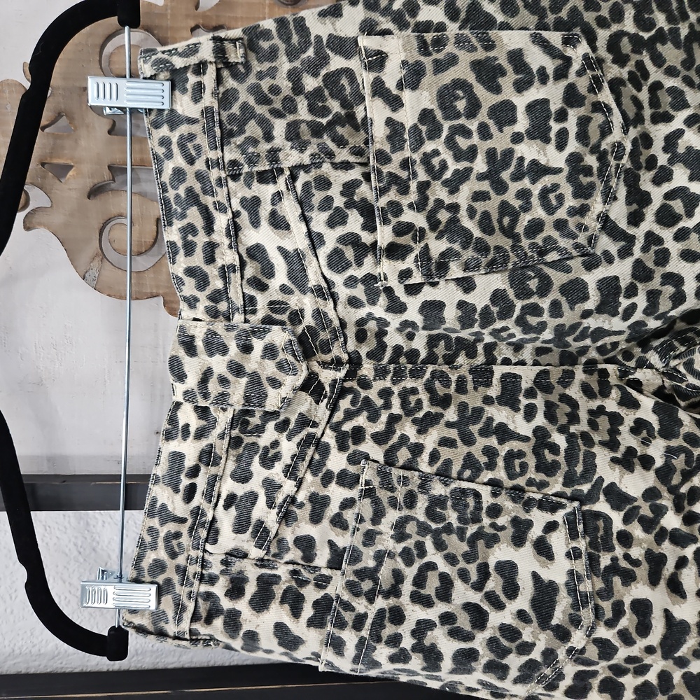 Leopard Print Drawstring Bermuda Shorts - Cream &… - image 5